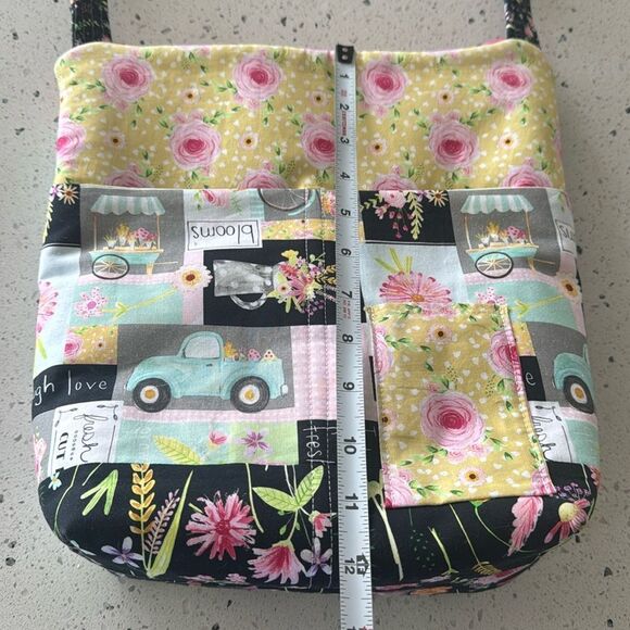 handmade Multicolor Floral Crossbody Bag Shoulder Bag Summer Markets Casual EUC - Picture 6 of 14